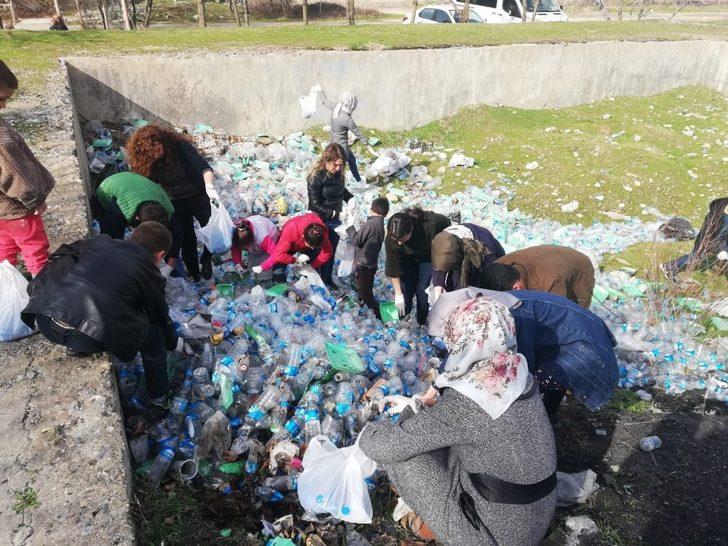 Bedensel engelli arkadaşları için mavi kapak topluyorlar G3