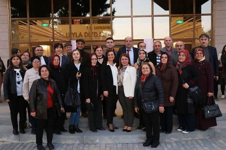 ‘Siyaset, Hukuk ve Medyada Kadın Algısı ve Hakları’ paneli düzenlendi G2