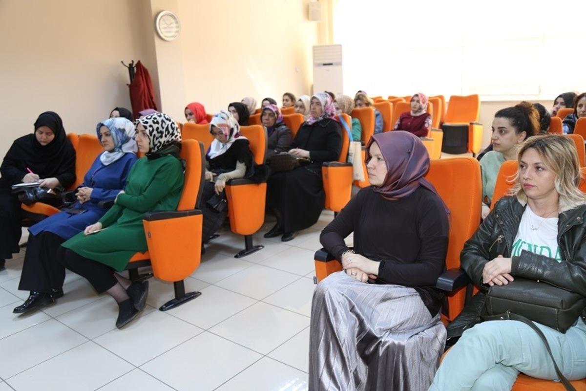 KO-MEK ile g&uuml;&ccedil;l&uuml; kadınlar