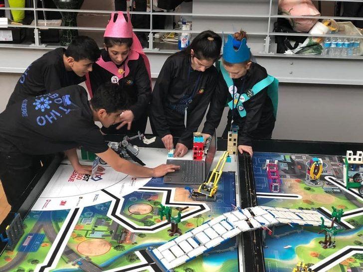 Uludereli öğrenciler kolej öğrencilerini geride bıraktı G1