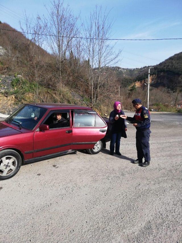 Jandarmadan 8 Mart’ta anlamlı hediye