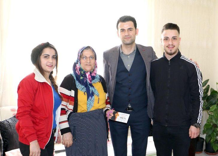 Kaymakam Beşikci’den sürpriz doğum günü ve Kadınlar Günü kutlaması G2