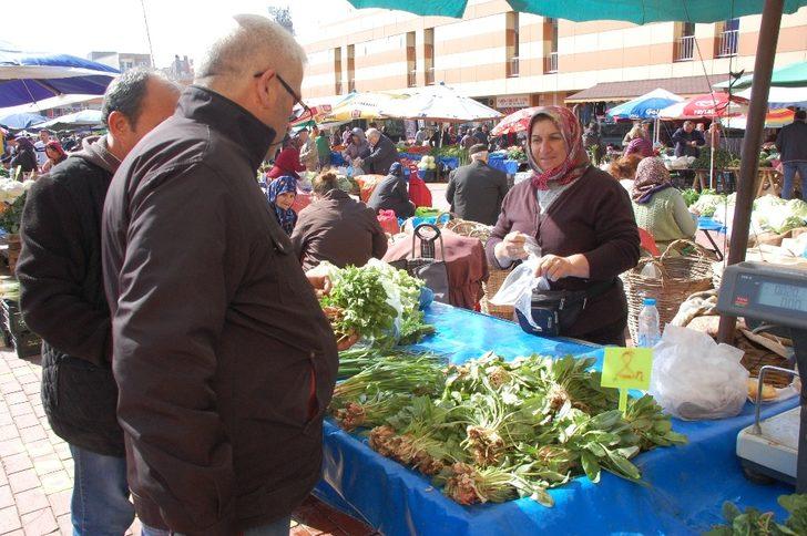 Keşan pazarının emekçi kadınları pazar yerinde kadın olmayı anlattı G4