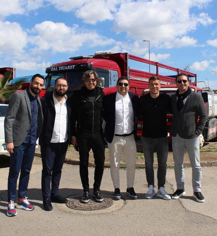 Podolski’nin köfte-piyaz keyfi G5