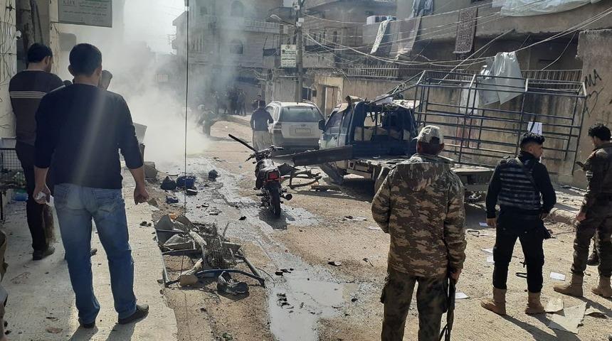 Afrin'de bombalı ara&ccedil;lı ter&ouml;r saldırısı! &Ouml;l&uuml; ve yaralılar var