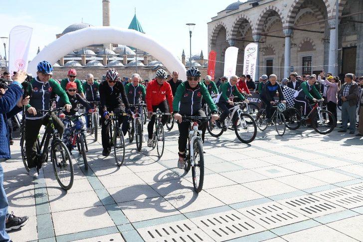 Glokoma dikkat çekmek için pedal çevirdiler G1