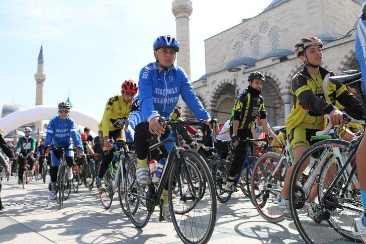 Glokoma dikkat çekmek için pedal çevirdiler G2