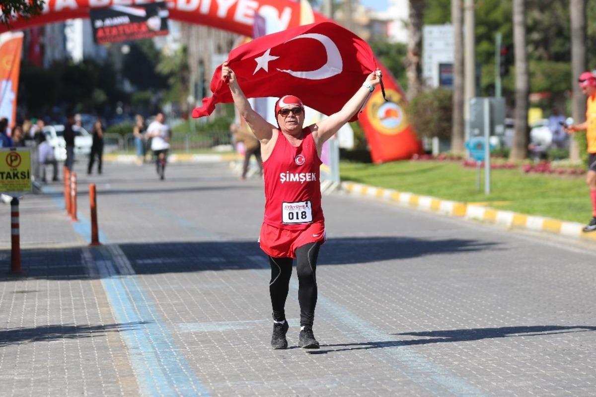 Alanya&rsquo;da 20. Atat&uuml;rk Koşusu yapıldı