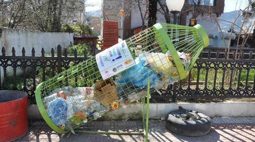 Geri d&ouml;n&uuml;ş&uuml;m kutuları amacı dışında kullanılıyor