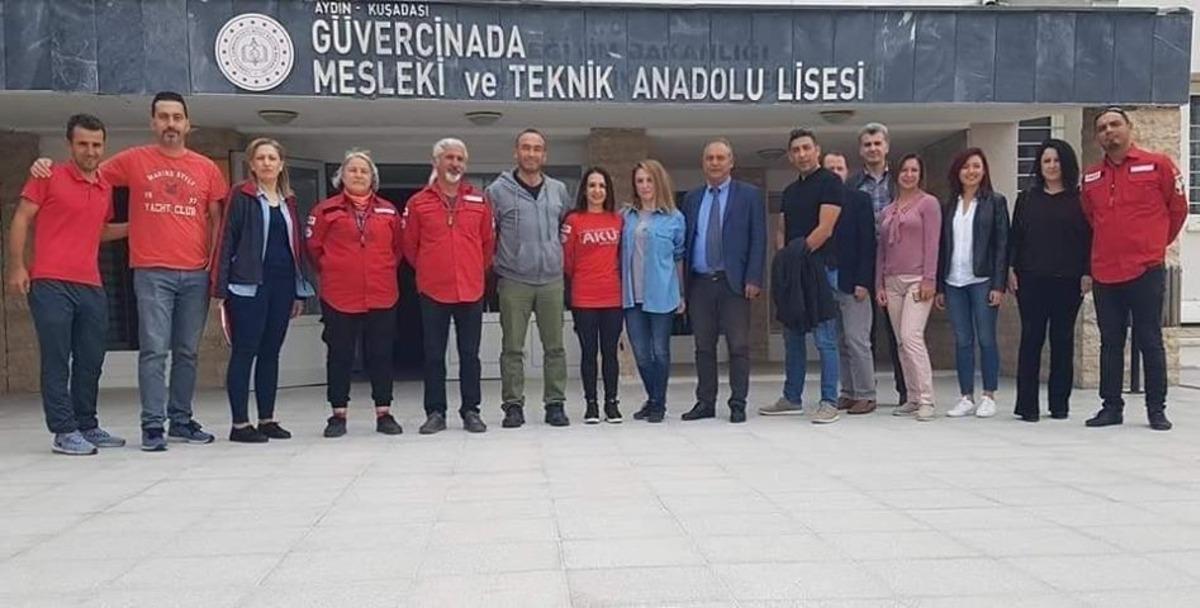 Kuşadası&rsquo;nda &ouml;ğrencilere &rsquo;deprem bilin&ccedil;lendirme&rsquo; eğitimi