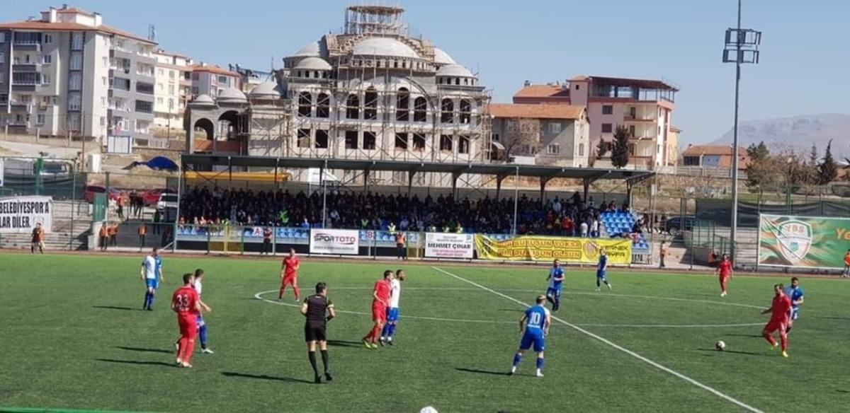 Yeşilyurt Belediyespor sahasında gols&uuml;z berabere kaldı