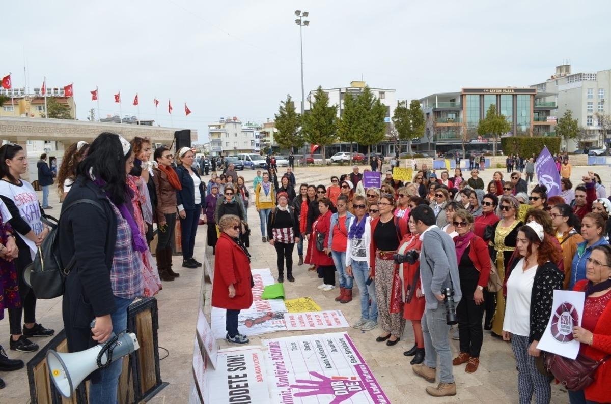Didim&rsquo;de Kadınlar 8 Martı alanlarda kutlandı