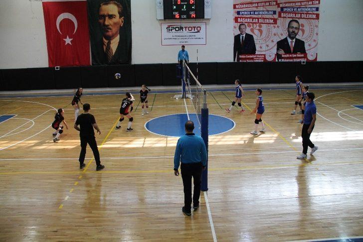 Yarı final voleybol maçları sona erdi G2