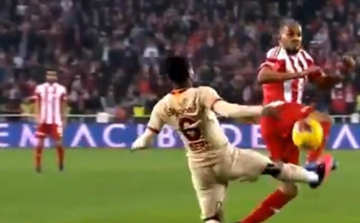 Sivasspor - Galatasaray ma&ccedil;ında penaltı tartışması