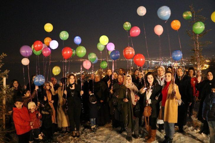 Öldürülen 474 kadının anısına ışıklı balon uçuruldu G3