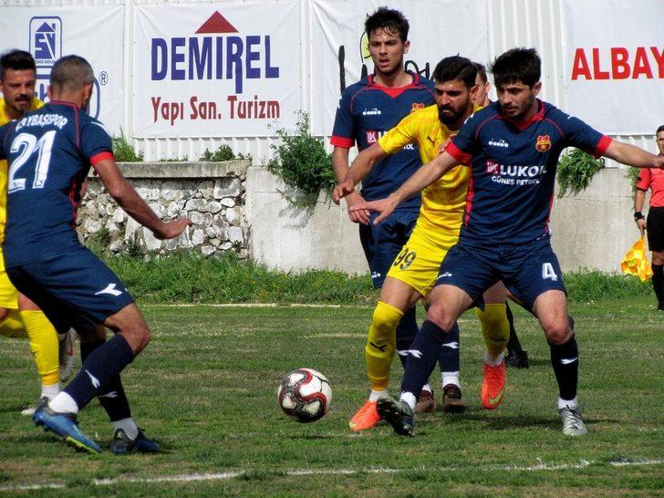 Alaçatıspor, 7-1’lik galibiyeti kadınlara armağan etti G3