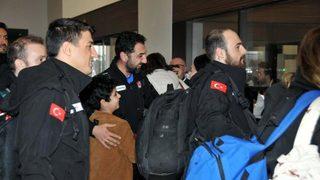 Antarktika'ya gitmişlerdi! Bilim seferi ekibi yurda döndü