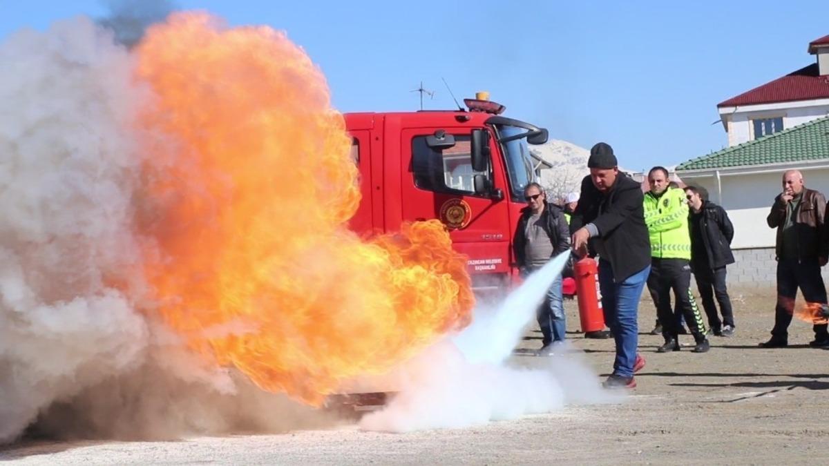 Erzincan&rsquo;da emniyet personeline yangın eğitimi verildi