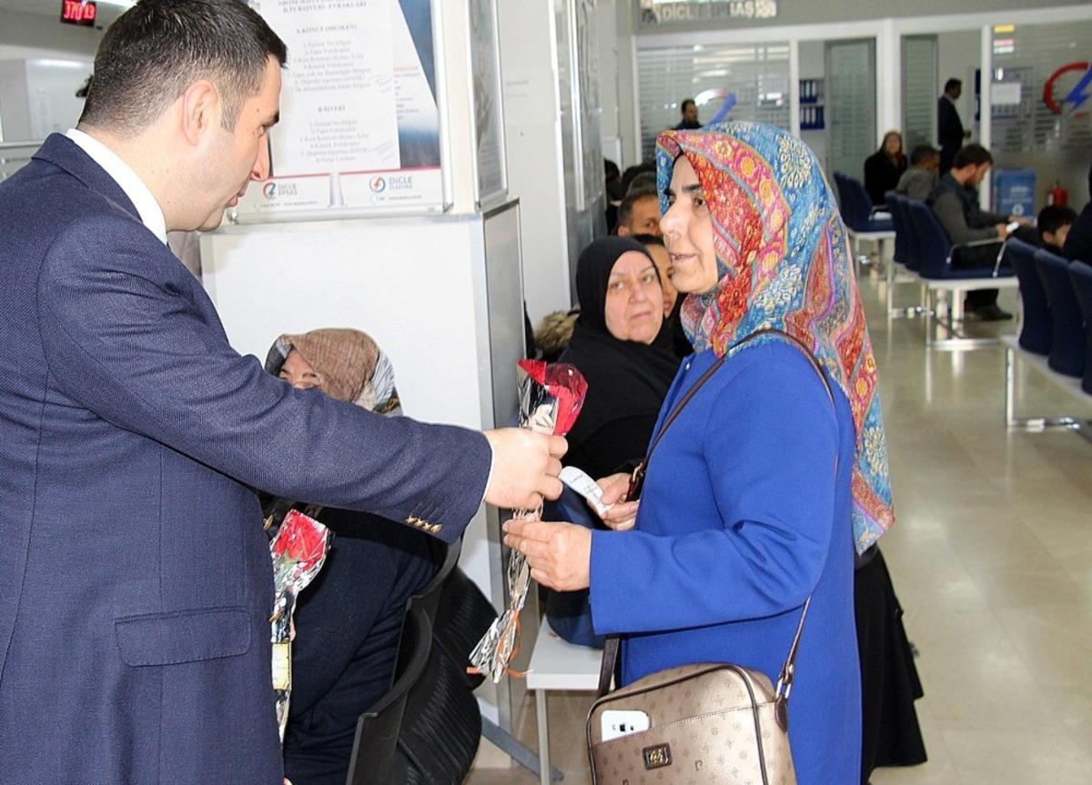 Dicle Elektrik 8 D&uuml;nya Mart Kadınlar G&uuml;n&uuml;&rsquo;n&uuml; kutladı