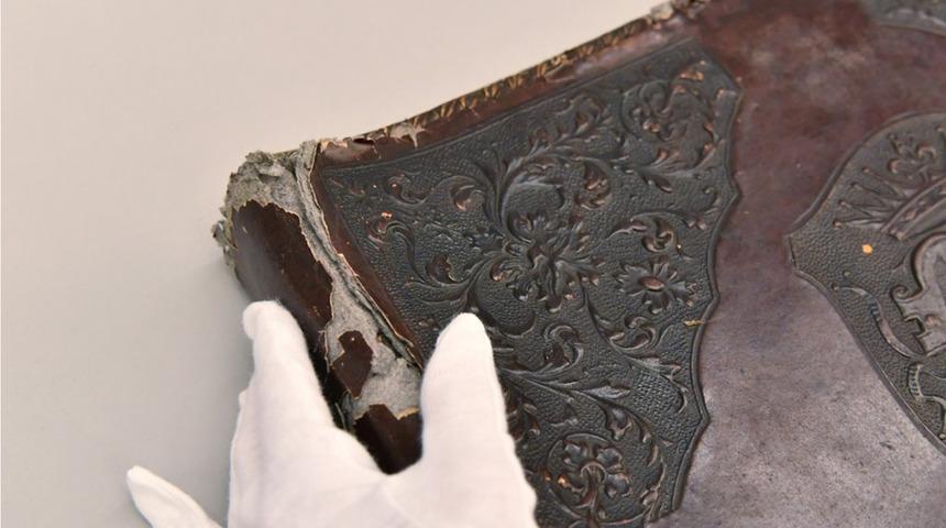 Büyük zulüm! İnsan derisinden yapılmış