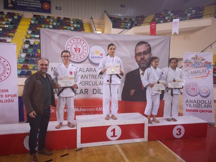 Judocular Balıkesir’den 10 madalya ile döndü G2