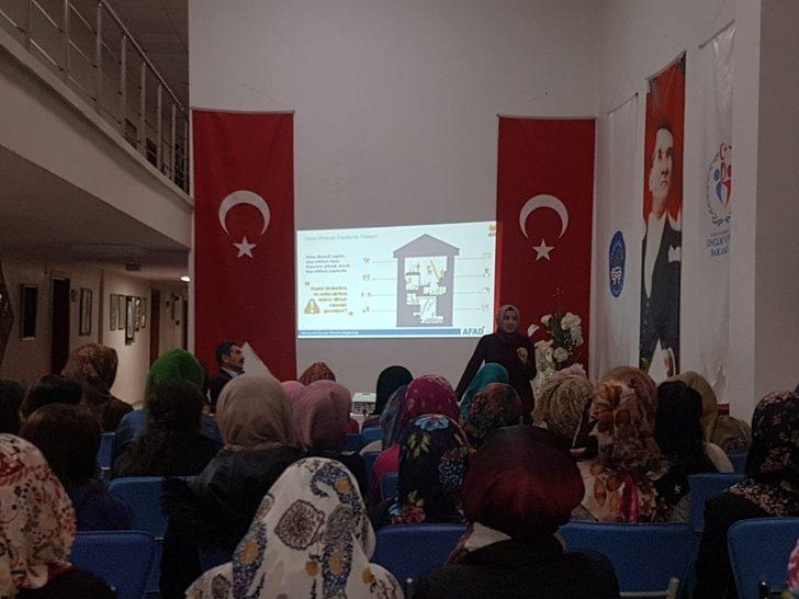 Öğrenciler depreme karşı bilinçlendiriliyor G1