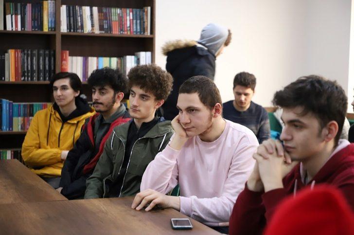 Akademi derslerine muhabbet molası G3