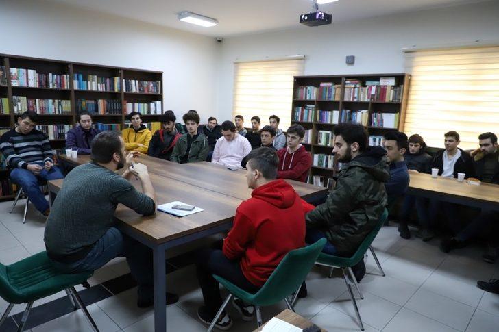 Akademi derslerine muhabbet molası G4