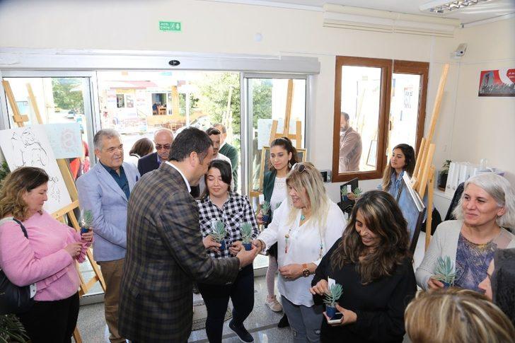 Kaş’ta Dünya Kadınlar Günü kutlaması G1