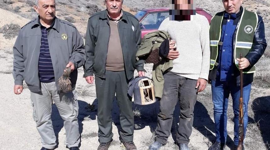 Tuzak ile ka&ccedil;ak keklik avlayan şahıs yakalandı