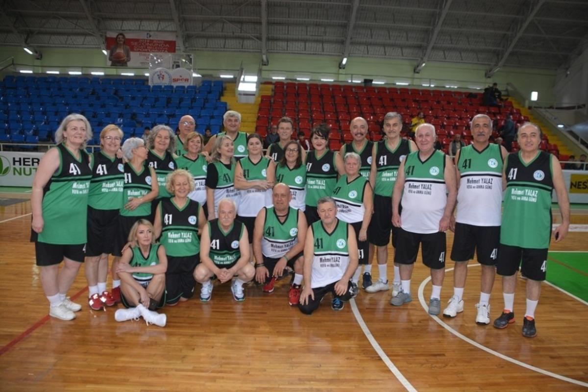 İzmit, Gazozcu Mehmet&rsquo;i unutmadı