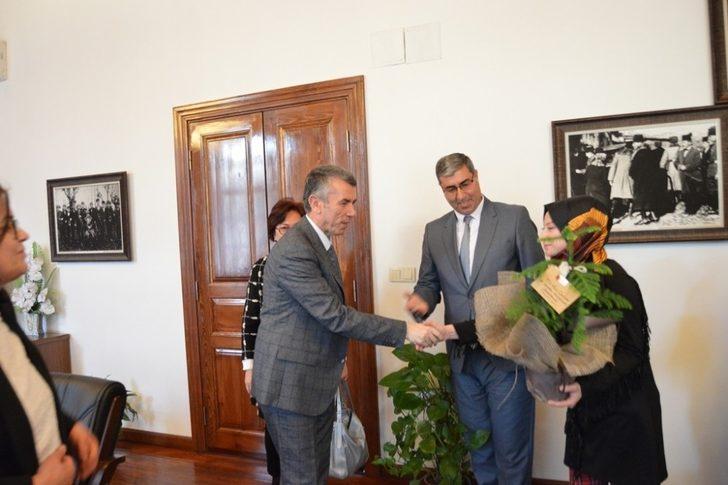 Kaymakam Sırmalı; “Kadınlar sevgi, fedakârlık ve hoşgörünün simgesidir” G1