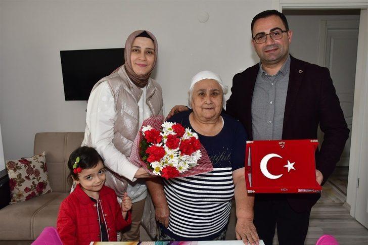 Başkan Erdoğan’dan şehit annelerine ziyaret G2