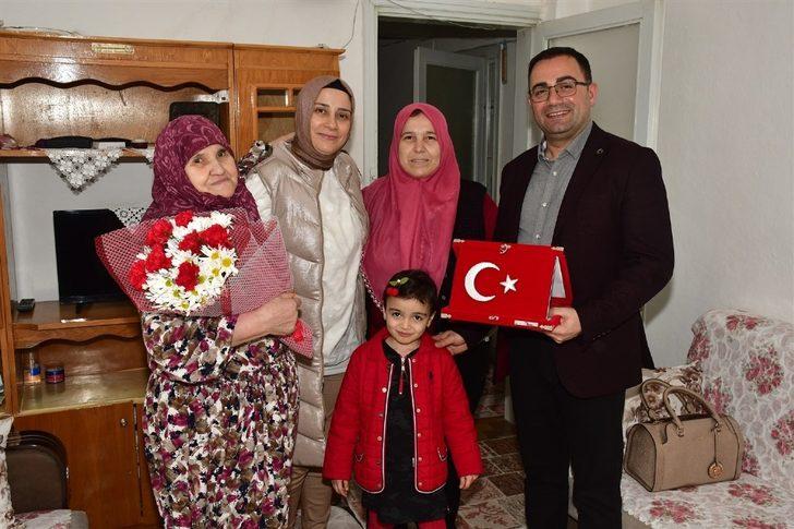 Başkan Erdoğan’dan şehit annelerine ziyaret G3