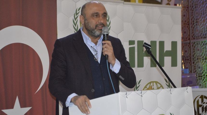 Başkan Yenipazar: "D&uuml;nya g&ouml;rmek istemediğimiz bir noktaya doğru gidiyor"