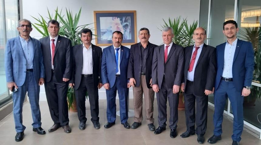 H&uuml;y&uuml;kl&uuml; belediye meclis &uuml;yeleri mevzuat bilgilendirme toplantısına katıldı