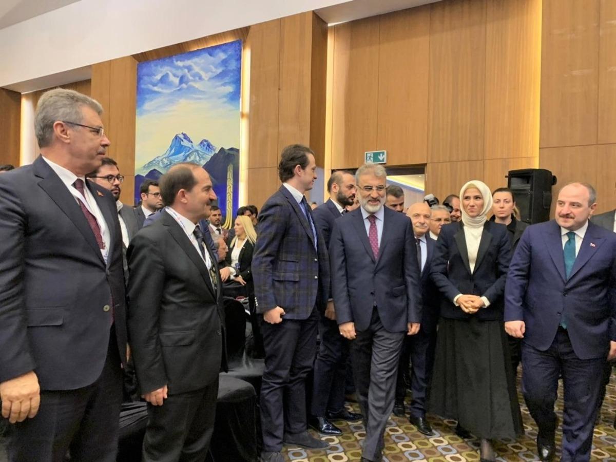 Başkan Akay, &ldquo;Arge&rsquo;de hedefimiz yarlı pancar tohumudur"