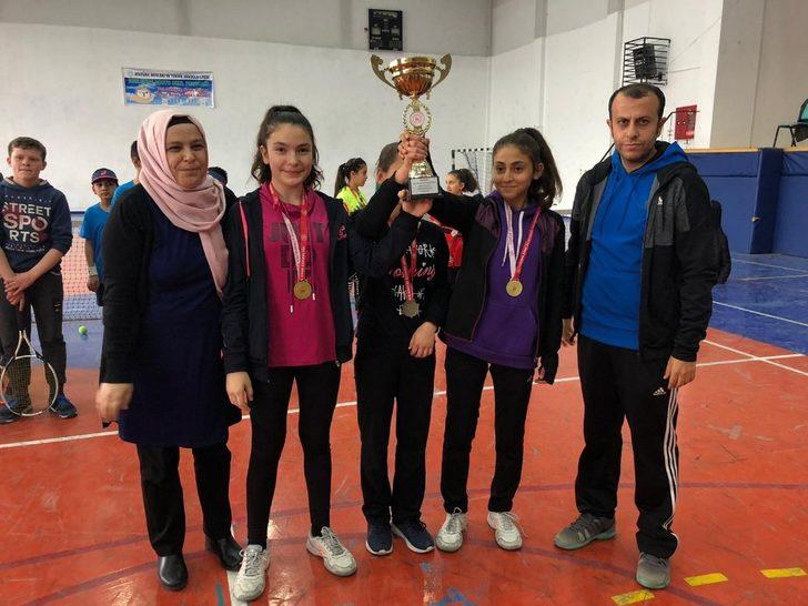 Tenis İl Birinciliği Sona Erdi G2