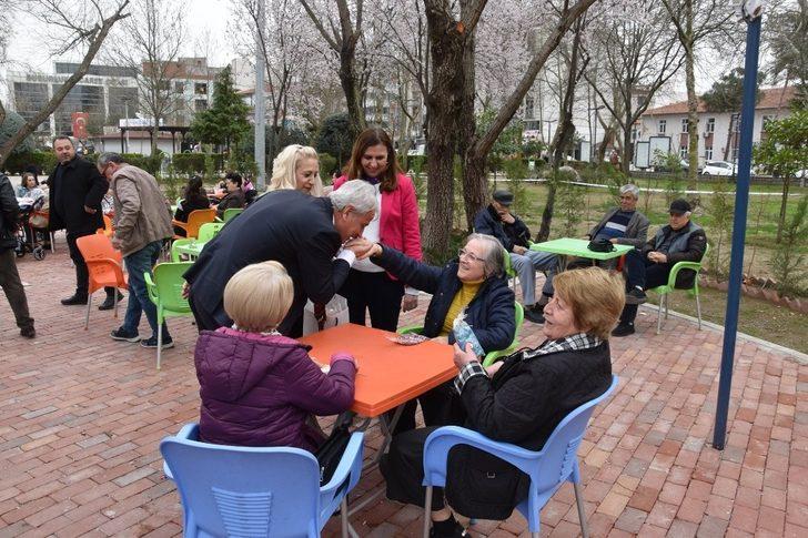 Başkan Güney’den kadınlara anlamlı hediye G1