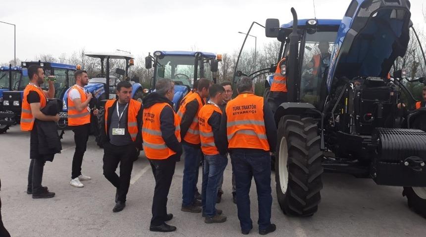 Beylikovalı çiftçiler traktör fabrikasını gezdi