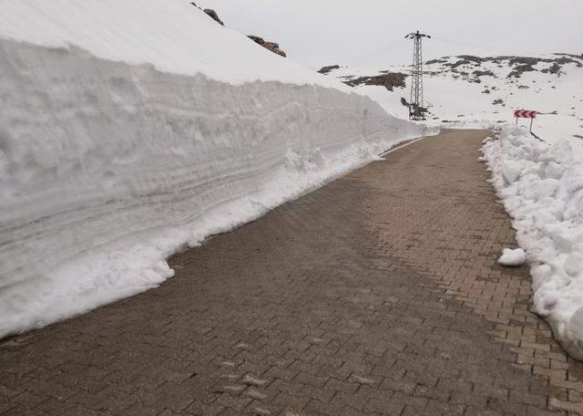 Nemrut Dağı yolu açıldı