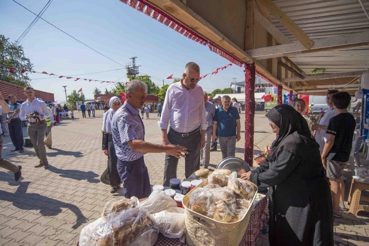 Eskikarağa&ccedil; leylek k&ouml;y&uuml;nde yoğunluk