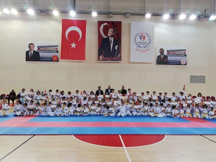 Karate de Kuşak heyecanı G1