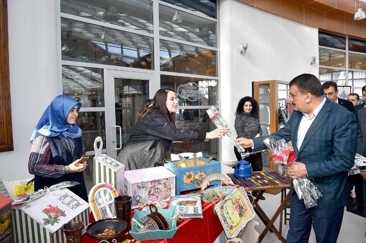 “Benim adım kadın sergisi" açıldı G2