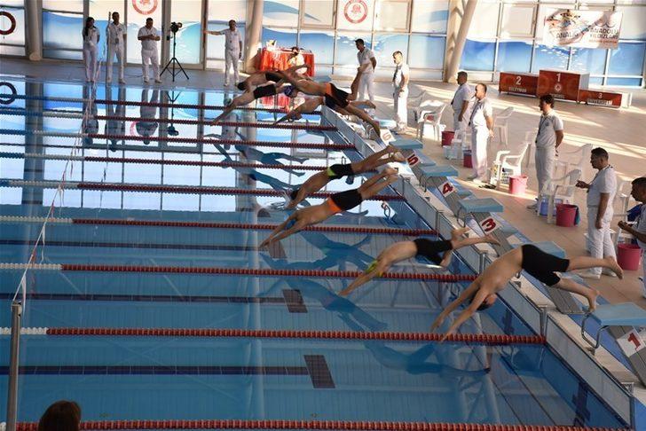 Yıldız yüzücüler Isparta’da kıyasıya yarıştı G3