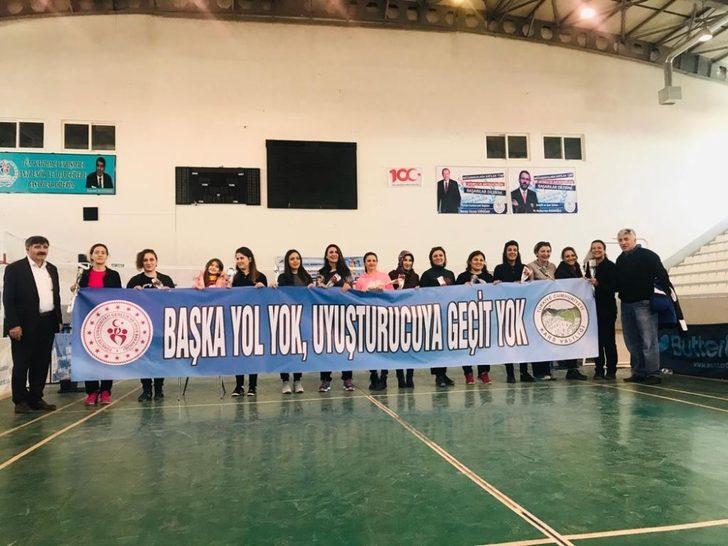 Kars’ta Badminton turnuvasında uyuşturucuya dikkat çekildi G1