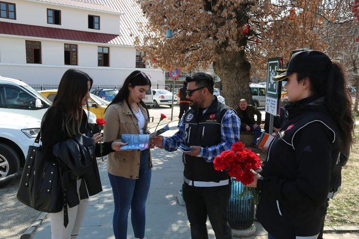 Tunceli polisi "Narko Rehber" ile bilgilendirdi G3