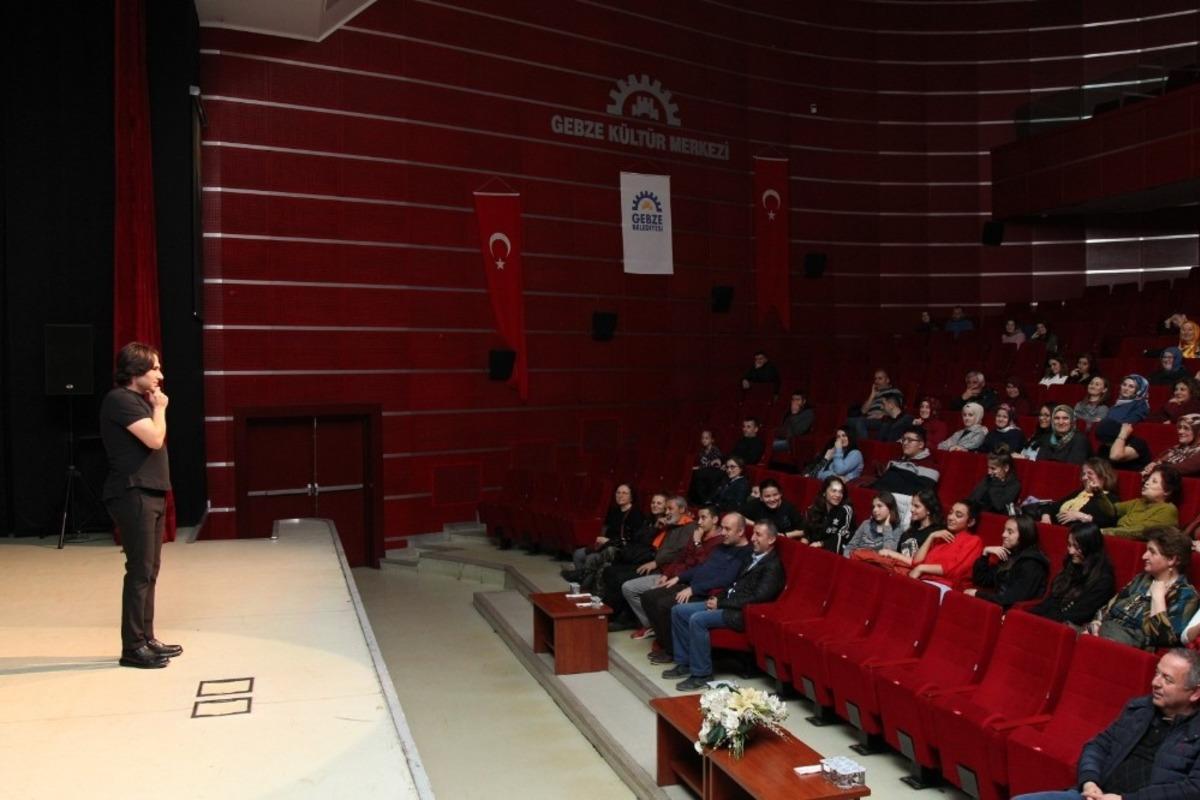 GKM&rsquo;de kahkaha tufanı