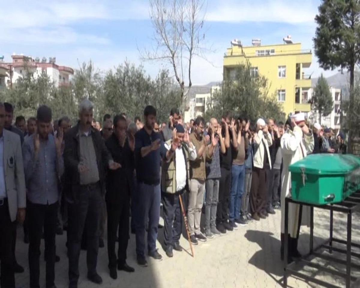 Fransa&rsquo;da Korona vir&uuml;s&uuml;nden &ouml;len T&uuml;rk i&ccedil;in memleketi Mersin&rsquo;de gıyabi namazı kılındı