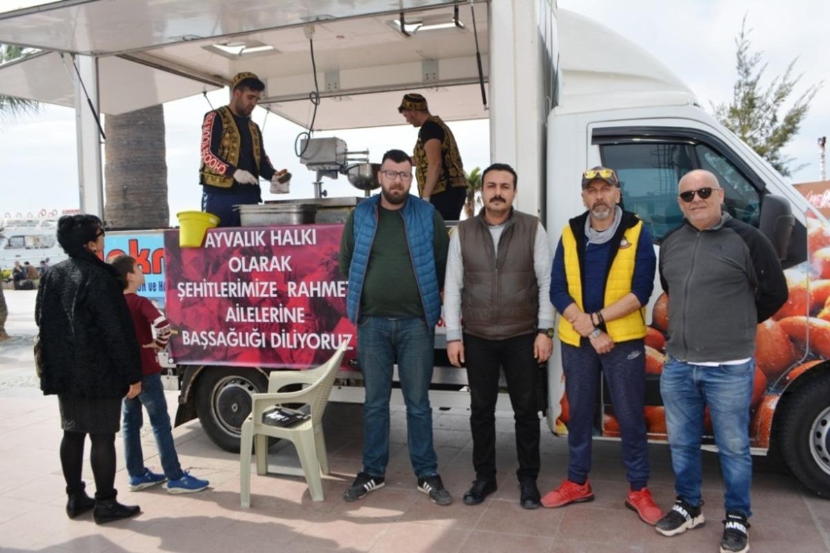 Ayvalık Halkı&rsquo;ndan şehitler i&ccedil;in lokma hayrı